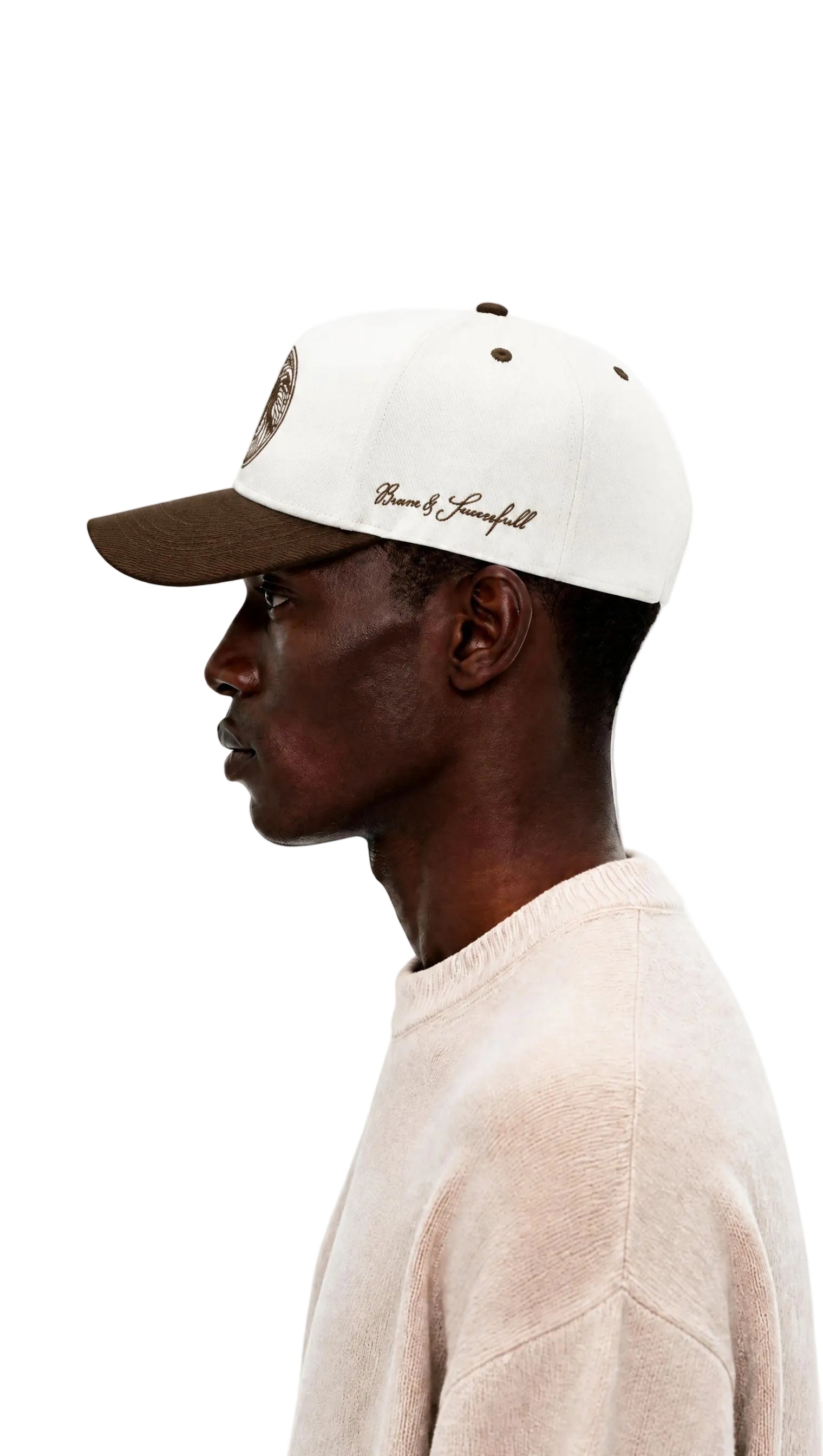 BONÉ THE BROW OFF/MARROM LOGO - UN